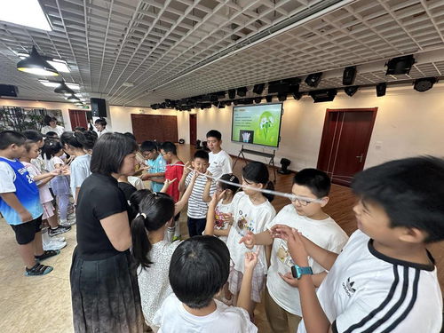 大连心理咨询师进社区，护航青少年健康成长